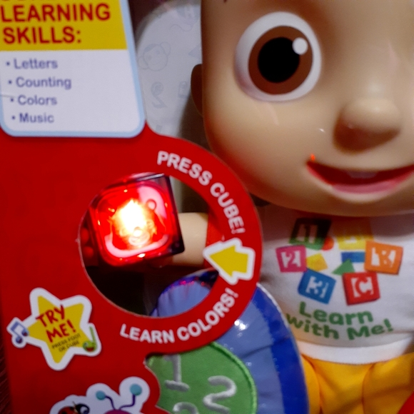 COCOMELON LEARNING JJ DOLL INTERACTIVE 50+ PHASES ABC'S 123'S COLORS NEW IN BOX - Picture 6 of 8
